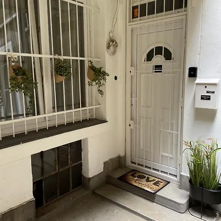 Paradise House Apartman